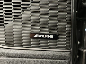 https://vehicle.imgix.net/4528471/839a6e23-5466-4fd7-bba2-905656177a16.jpg