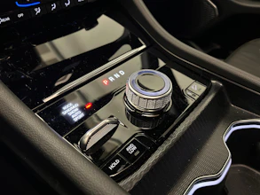 https://vehicle.imgix.net/4528471/8d70fa5f-03e6-4a01-b32d-5513d9d5195b.jpg