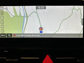 https://vehicle.imgix.net/4528477/30f98813-5c8d-44cd-b0f0-433989c61bae.jpg