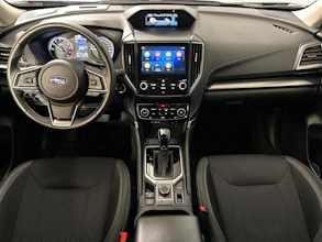https://vehicle.imgix.net/4528478/00f6d0a5-1504-47b3-8045-0ee7d9158627.jpg