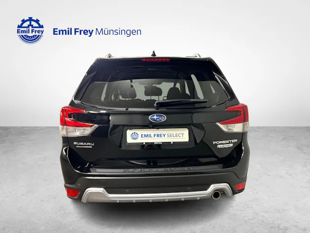 Subaru Forester Station 2.0i e-Boxer Swiss Plus