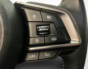 Subaru Forester Station 2.0i e-Boxer Swiss Plus