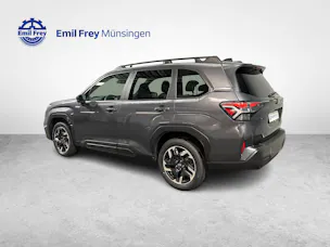 Subaru Forester Station 2.0i e-Boxer Swiss Plus