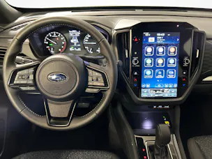 Subaru Forester Station 2.0i e-Boxer Swiss Plus