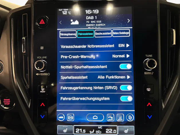 Subaru Forester Station 2.0i e-Boxer Swiss Plus