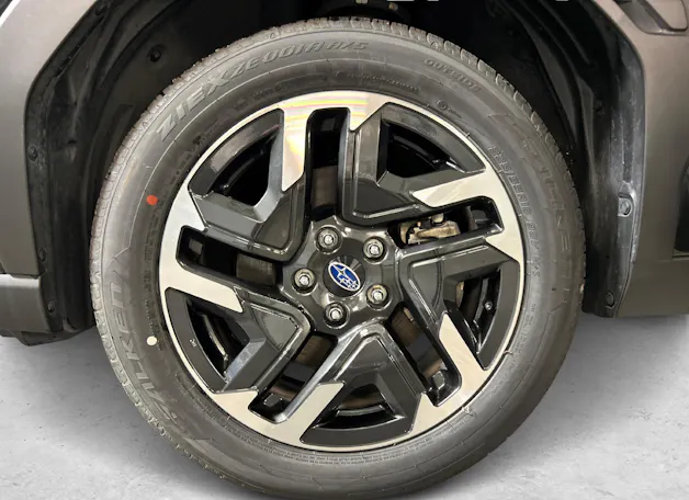 Subaru Forester Station 2.0i e-Boxer Swiss Plus