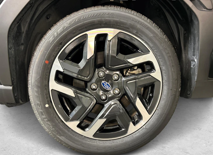 immagine del veicolo SUBARU FORESTER