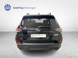 Subaru Forester Station 2.0i e-Boxer Swiss Plus