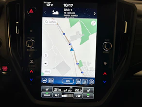 https://vehicle.imgix.net/4528485/d8e6cf69-de73-4ff9-9045-b08d69dec350.jpg