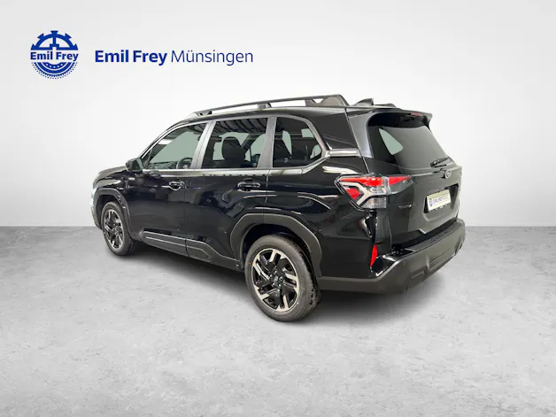 Subaru Forester Station 2.0i e-Boxer Swiss Plus