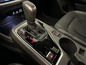 immagine del veicolo SUBARU Crosstrek 2.0i e-Boxer Luxury