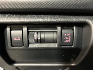 Subaru Forester Station 2.0i e-Boxer Swiss Plus