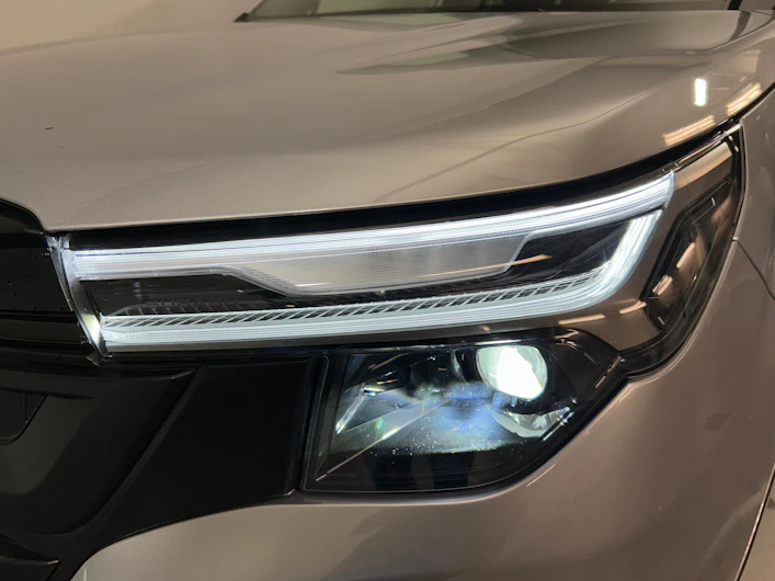 immagine del veicolo SUBARU FORESTER