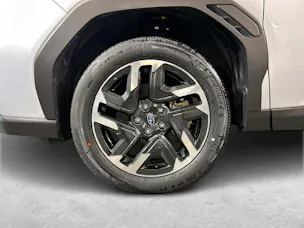 Subaru Forester Station 2.0i e-Boxer Swiss Plus