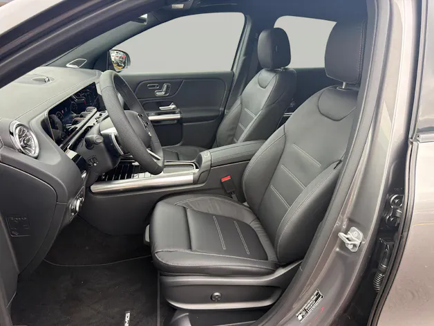 MERCEDES-BENZ GLA-Klasse H247 GLA 250 Swiss Star AMG Line 4matic