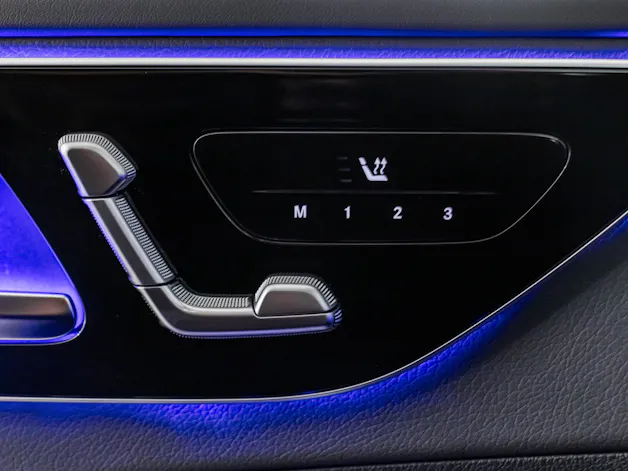 MERCEDES-BENZ C 220 d 4MATIC Swiss Star