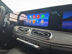 https://vehicle.imgix.net/4528702/100fbfa6-3ebb-4fd2-8d45-f885ee9f2971.jpg