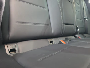 https://vehicle.imgix.net/4528702/b779e3db-045f-459b-8a19-5d25b96b1595.jpg