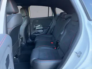 MERCEDES-BENZ GLA-Klasse H247 GLA 200 Night Star AMG Line