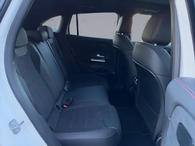 MERCEDES-BENZ GLA-Klasse H247 GLA 200 Night Star AMG Line
