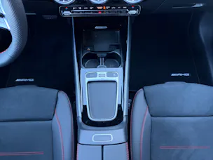 MERCEDES-BENZ GLA-Klasse H247 GLA 200 Night Star AMG Line