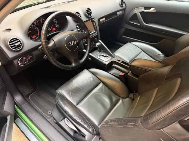 AUDI A3 3.2 V6 Ambition quattro