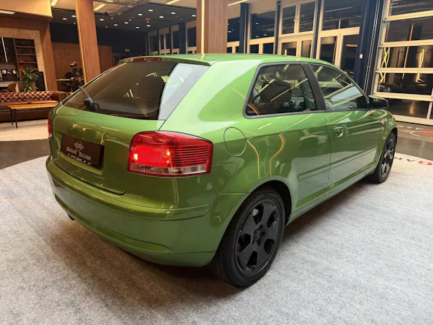 AUDI A3 3.2 V6 Ambition quattro