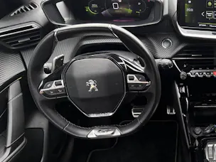 PEUGEOT 208 Essence 130ch Automatique GT