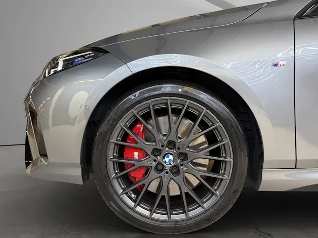 BMW 1er M135i xDrive M-SportPaket Pro