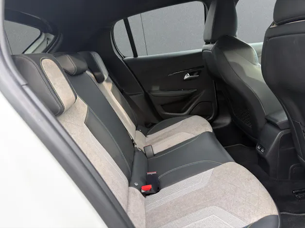 PEUGEOT 208 1.2 PureTech 130 GT Pack