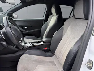 PEUGEOT 208 1.2 PureTech 130 GT Pack