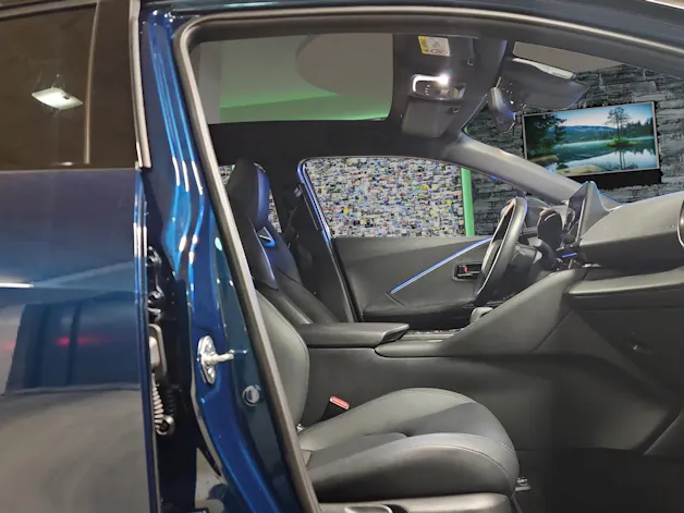 Toyota C-HR 2.0 PHEV Style