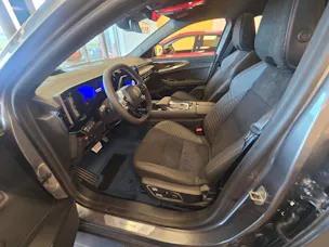 RENAULT Rafale 1.2 E-Tech Plug-in Atelier Alpine