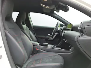 MERCEDES-BENZ A-Klasse W177 A 200 AMG Line 4m
