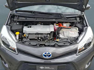 Toyota Yaris 1.5 VVT-i HSD Luna