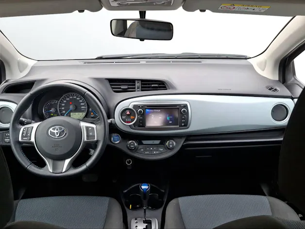 Toyota Yaris 1.5 VVT-i HSD Luna