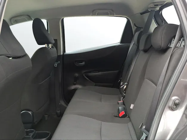 Toyota Yaris 1.5 VVT-i HSD Luna