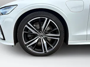 VOLVO V60 2.0 T8 TE R-Design eAWD