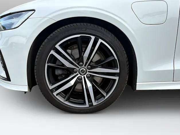 VOLVO V60 2.0 T8 TE R-Design eAWD