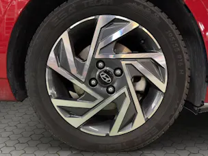 HYUNDAI i20 1.0 T-GDi Amplia