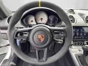 PORSCHE 718 Cayman 4.0 GT4 RS PDK