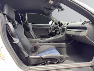 PORSCHE 718 Cayman 4.0 GT4 RS PDK