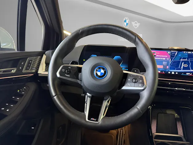 BMW 2er  Active Tourer 230e xDrive M-SportPaket