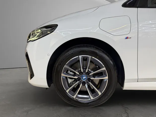 BMW 2er  Active Tourer 230e xDrive M-SportPaket