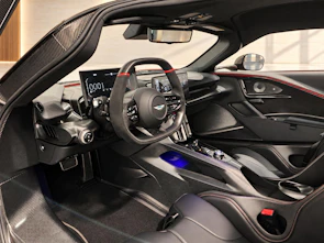 Fahrzeugbild ASTON MARTIN Valhalla