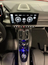 https://vehicle.imgix.net/4528974/48fb9aea-e812-4ffd-bf22-bda169500dd6.jpg