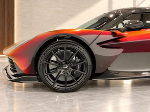 Fahrzeugbild ASTON MARTIN Valhalla