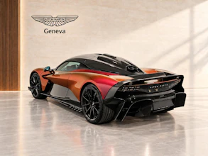 https://vehicle.imgix.net/4528974/ec1d4ccb-466b-4d79-b101-bd9e351c6ce5.jpg