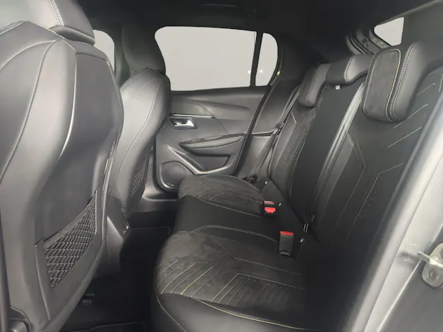 PEUGEOT 208 1.2 Hybrid 145 GT
