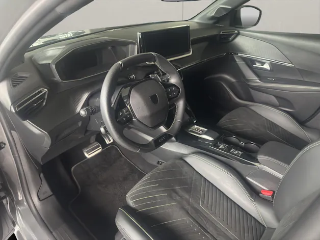 PEUGEOT 208 1.2 Hybrid 145 GT